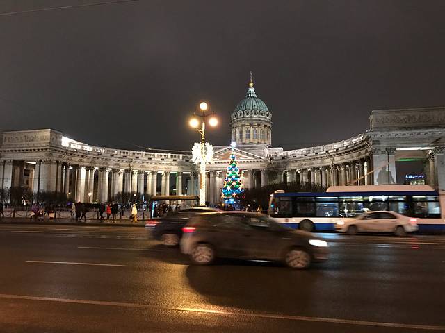 俄羅斯幾點(diǎn)天黑